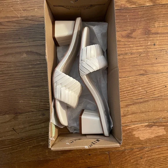 Mix No. 6 Sandals - Picture 2 of 6